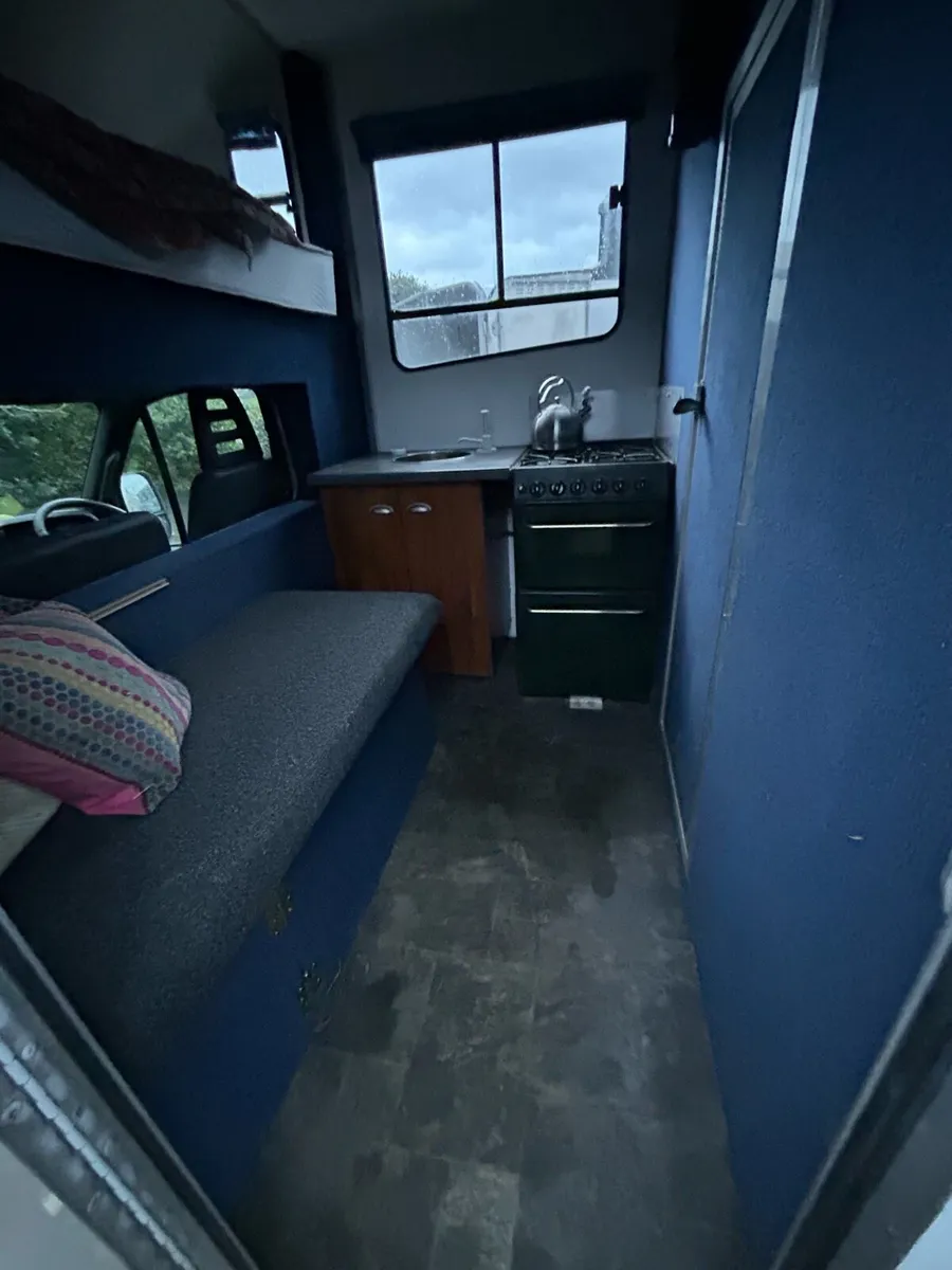Iveco 2 Horse Lorry - Image 3