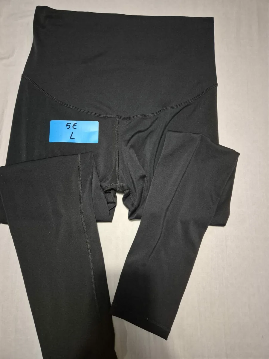 Maternity clothes - Image 4