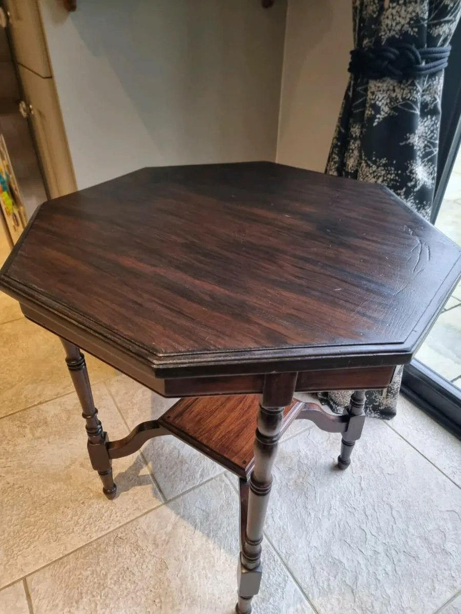 Beautiful Mahogany Table - Image 3