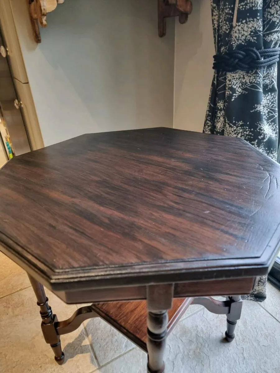 Beautiful Mahogany Table - Image 4