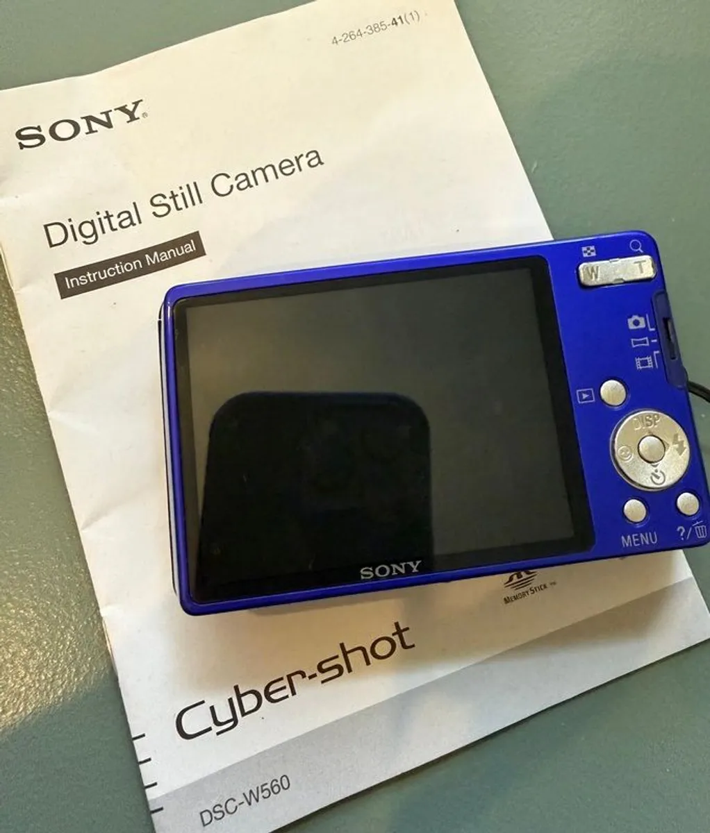 Canon Cybershot DSC-W560 - Image 3