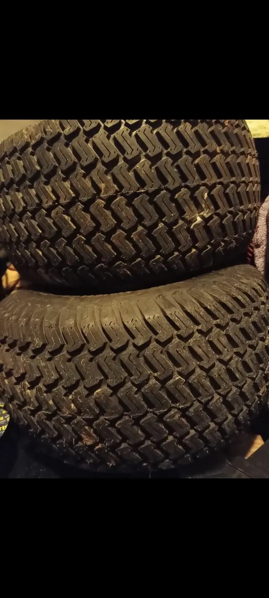 Lawnmower tyres - Image 1