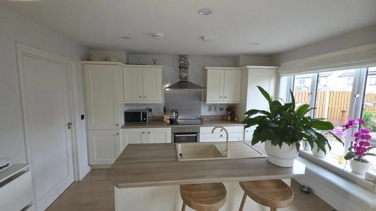 kitchen cabinet and island - Image 2