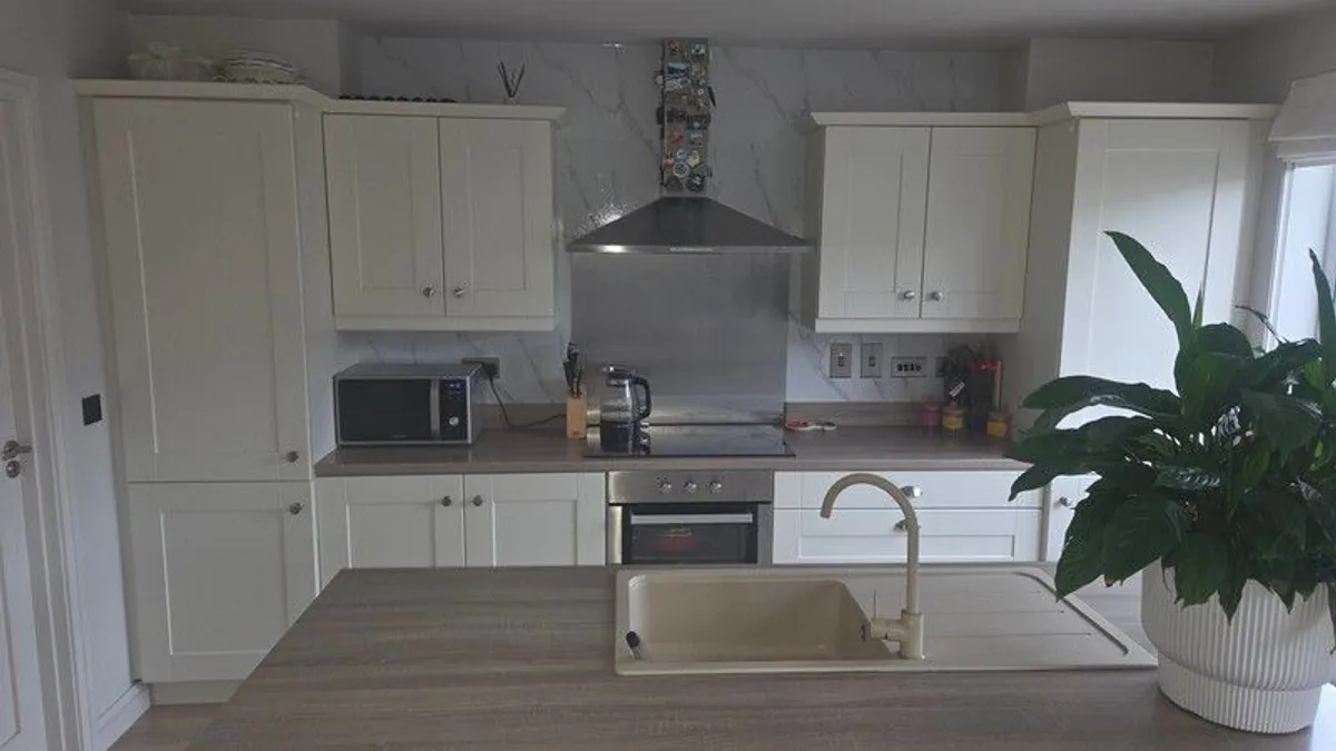 kitchen cabinet and island - Image 3