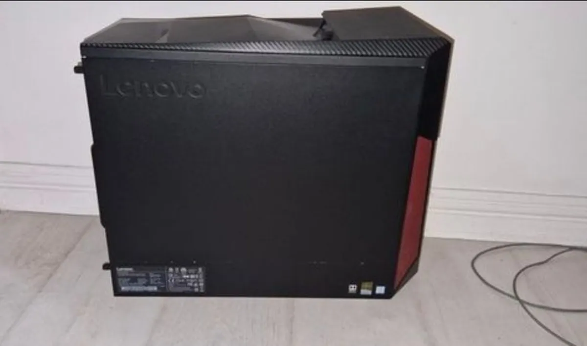 Gaming PC Lenovo Legion Y520T and monitor - Image 2