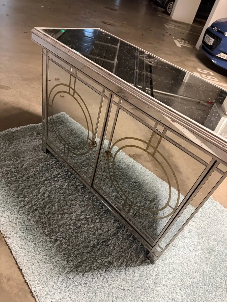 Mirror drawer / tv unit - Image 2