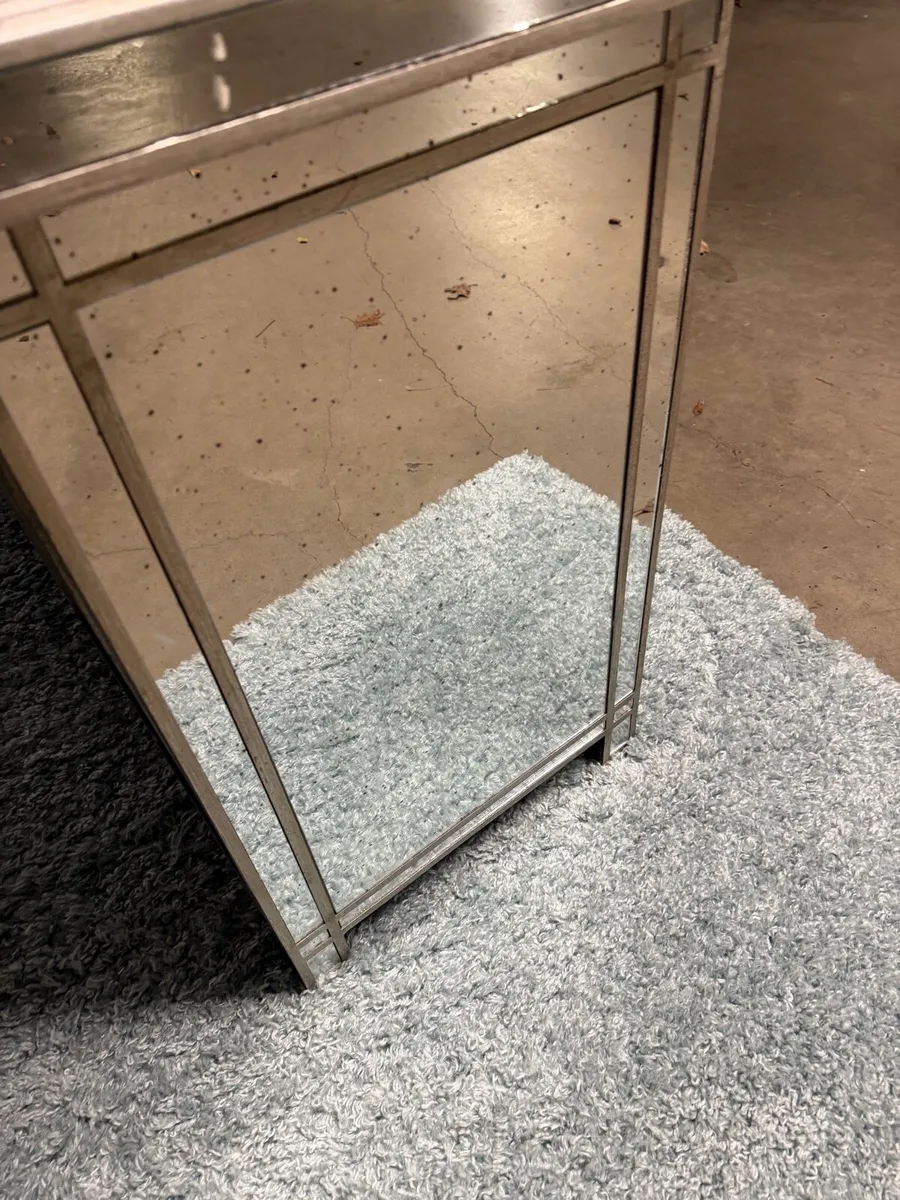 Mirror drawer / tv unit - Image 3