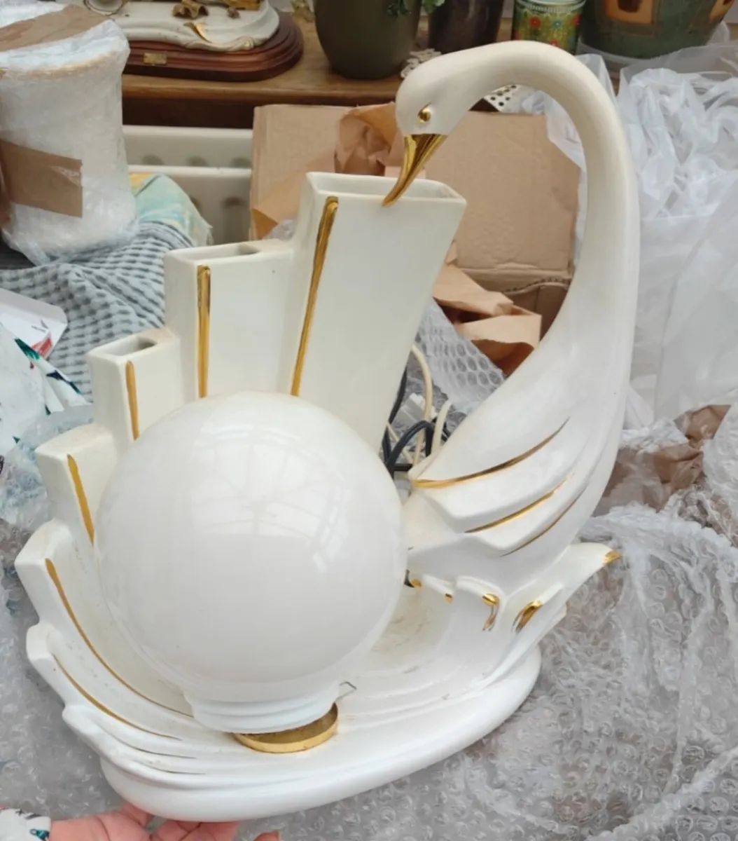 Vintage Ceramic Swan Table Lamp – Mid-Century Styl