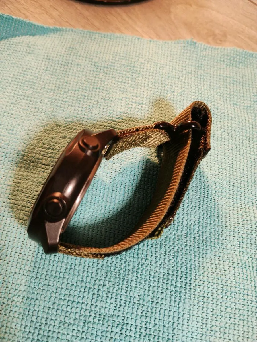 Step calories counter watch - Image 1