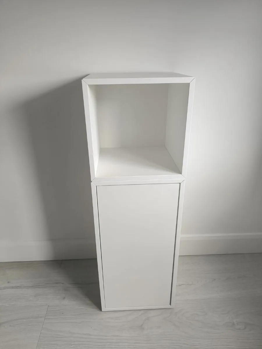 Cabinet combination - Image 1