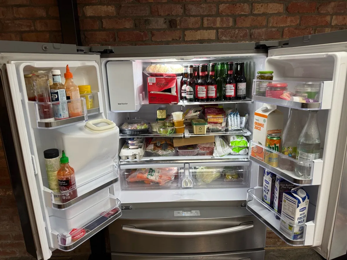 Samsung American fridge freezer - Image 2