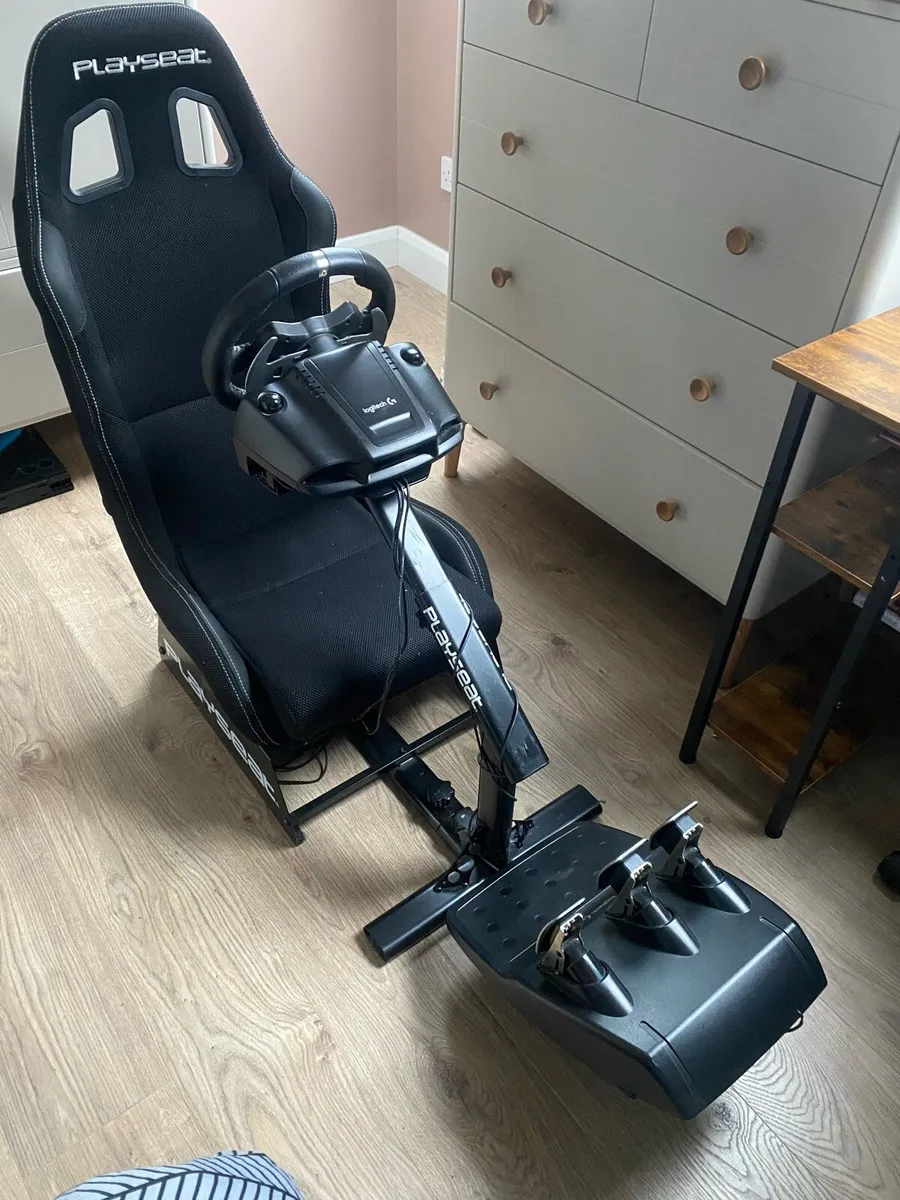 Playseat and Logitech wheel and pedals - Image 1