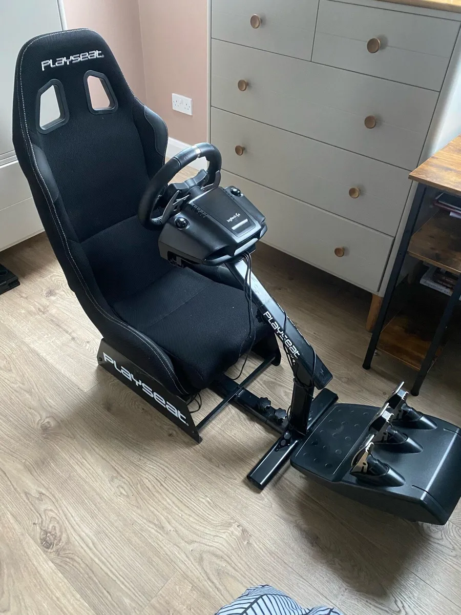 Playseat and Logitech wheel and pedals - Image 3