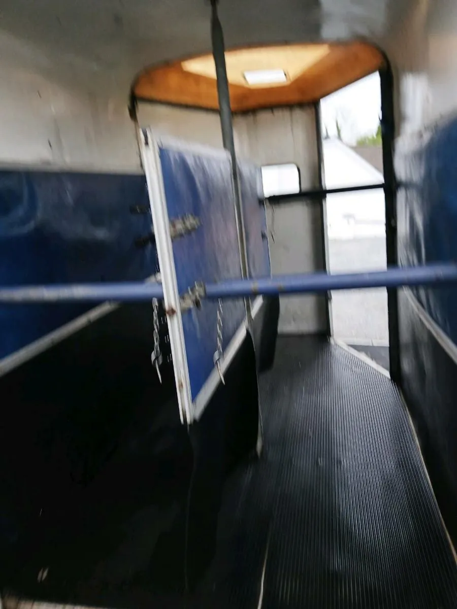 505 ivor Williams - Image 2