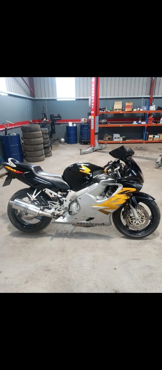 Cbr 600;