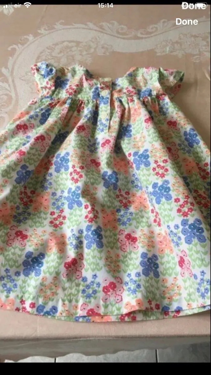 Girls stunning dress 6/9 mths €3 - Image 2