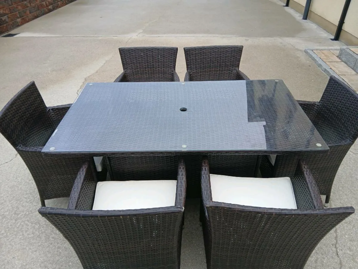 Garden Furniture - Image 3