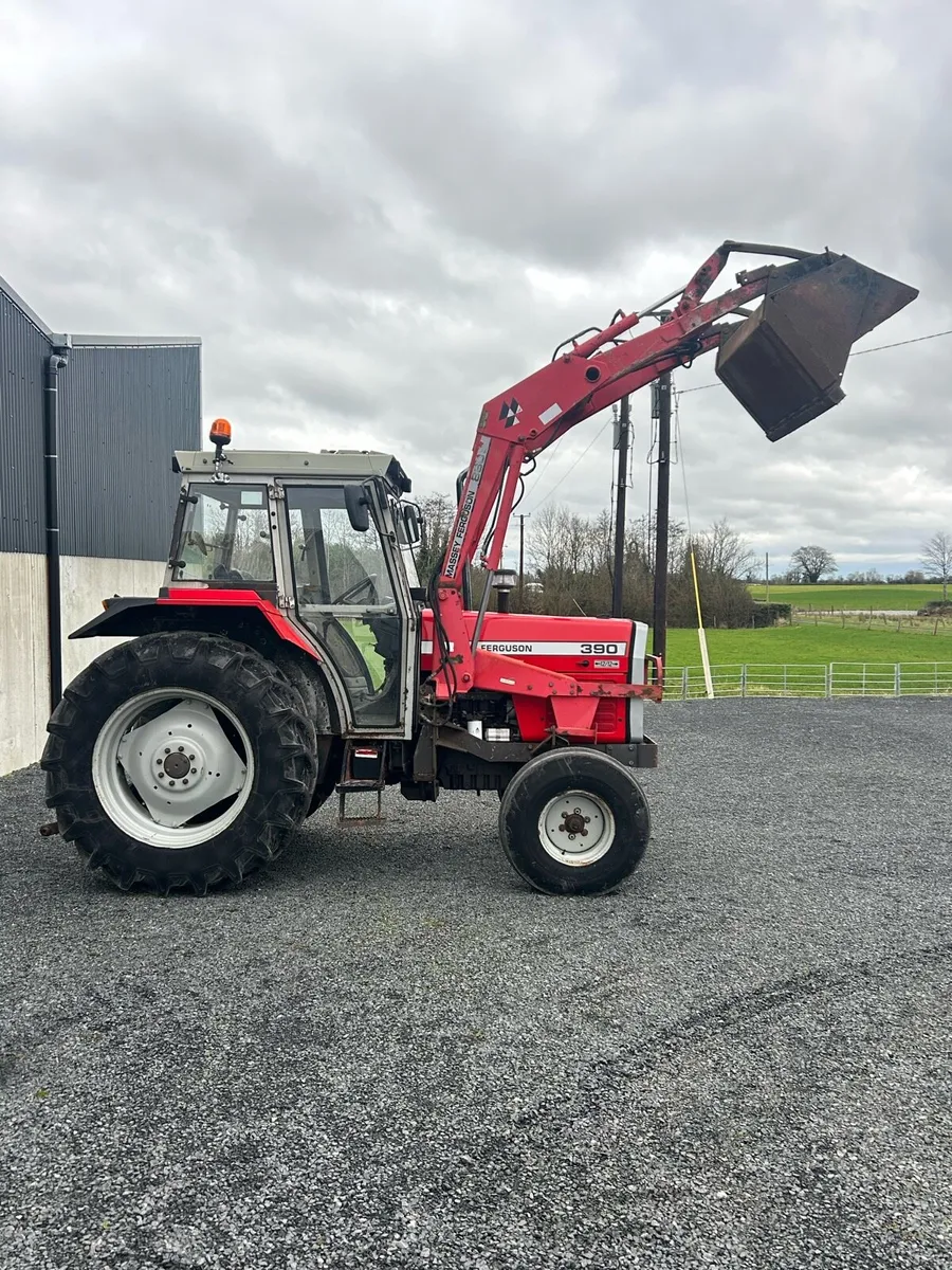 Massey Ferguson 390 - Image 1