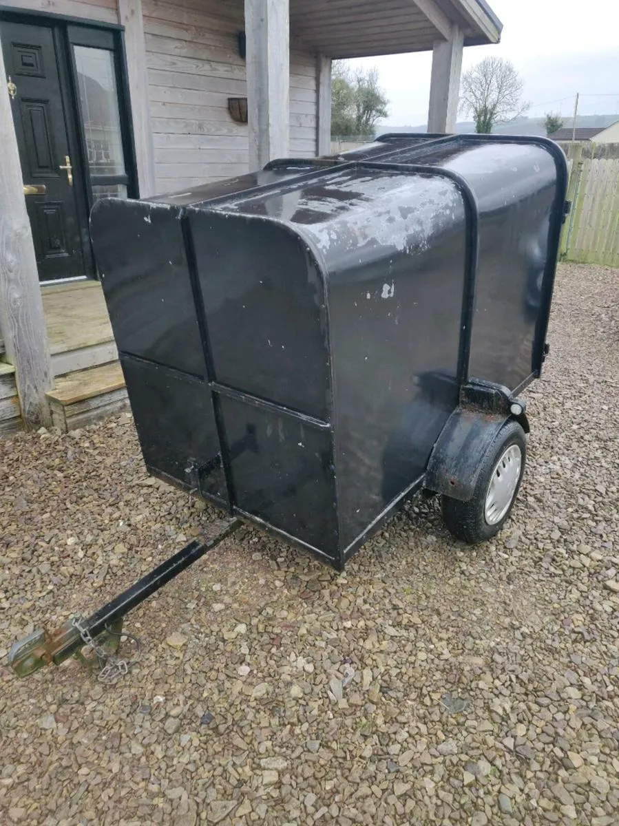 Dog trailer - Image 1