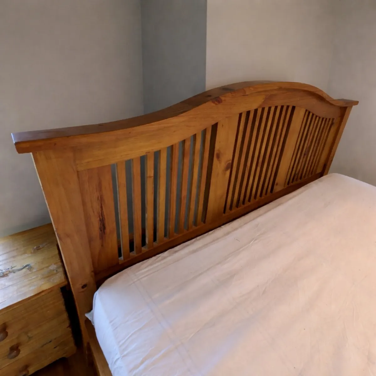 Wooden bed for sale - Image 1