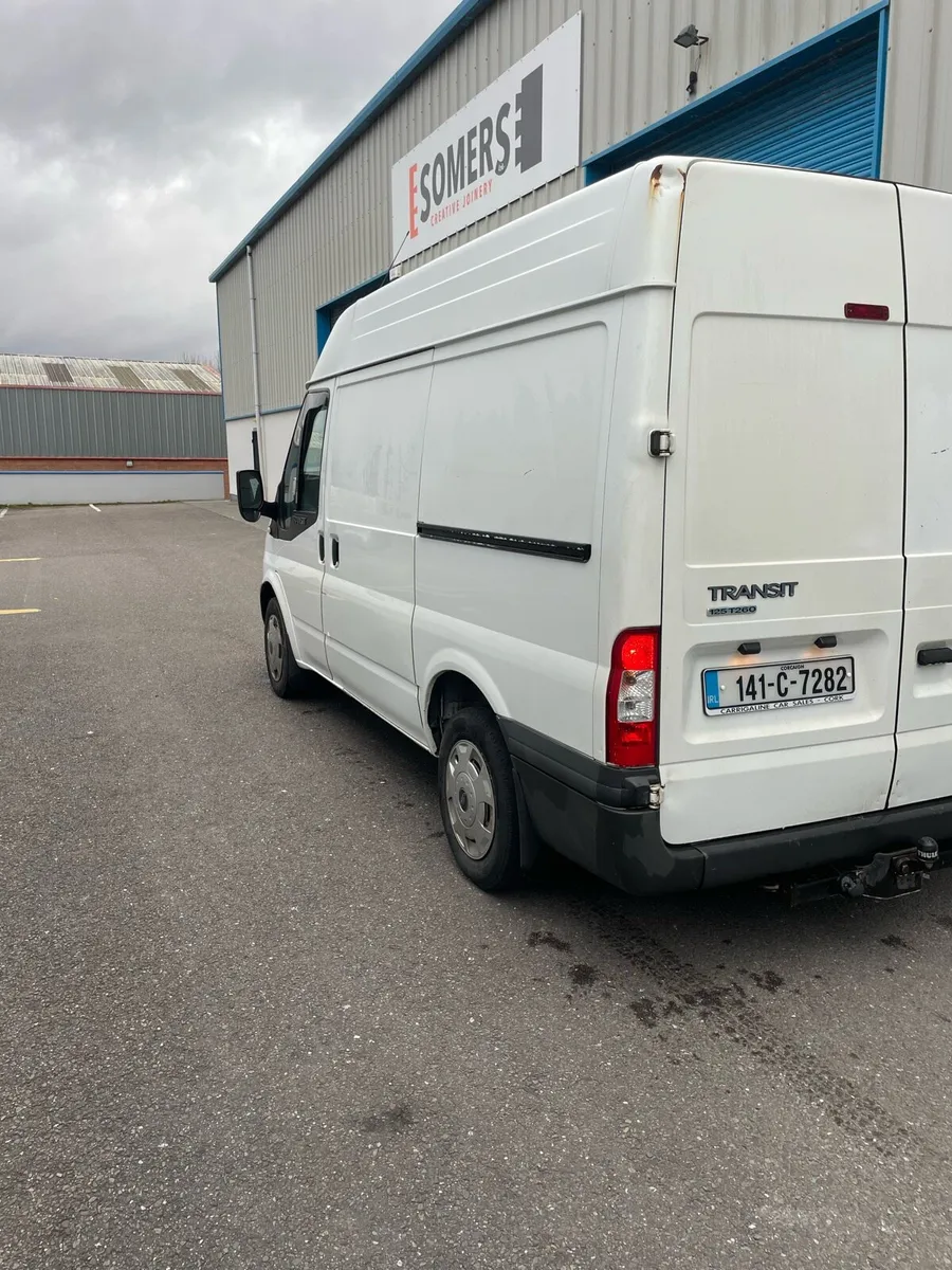 Ford Transit - Image 4