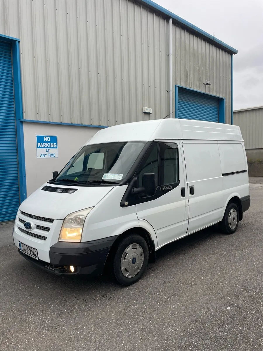 Ford Transit - Image 2