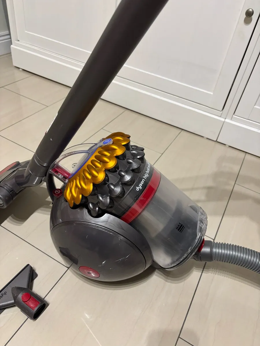 Dyson big ball multi floor 2 vacuum Hoover - Image 3