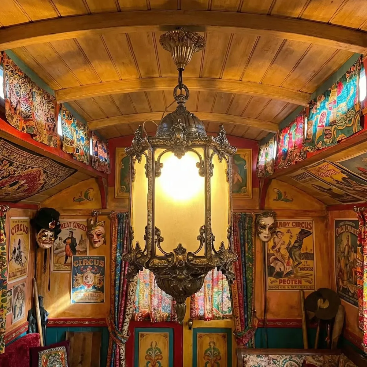 Medium sized detailed solid brass old  lantern - Image 2