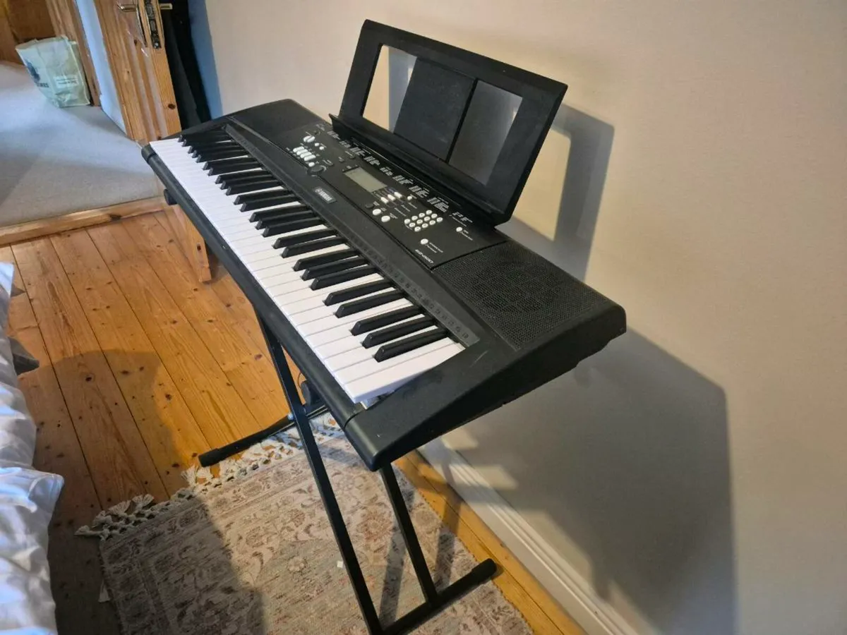 Yamaha Keyboard - Image 2