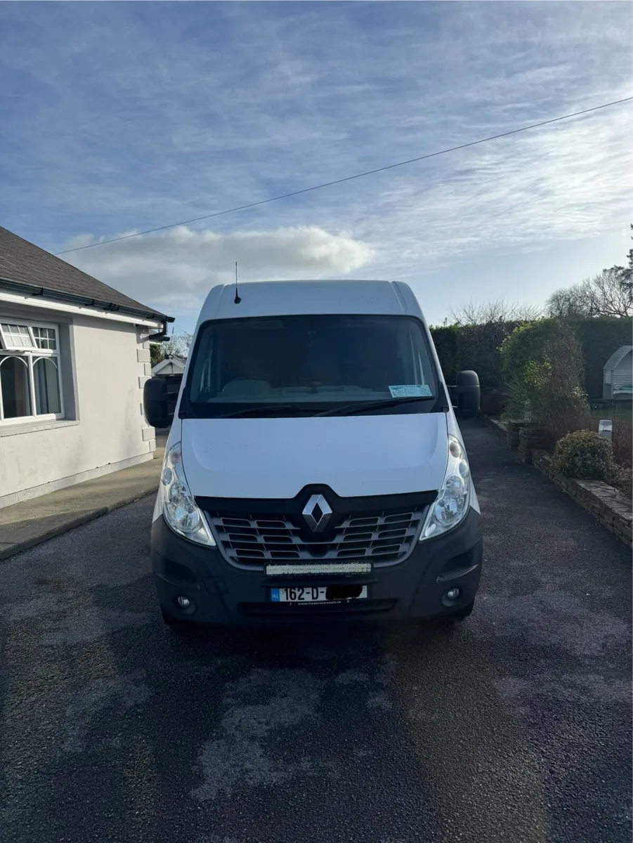 Renault Master 2016 - Image 2