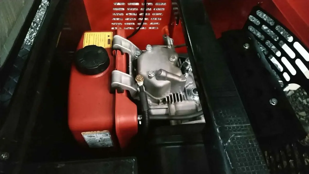 NEW JPC MINI DIGGER - Image 4