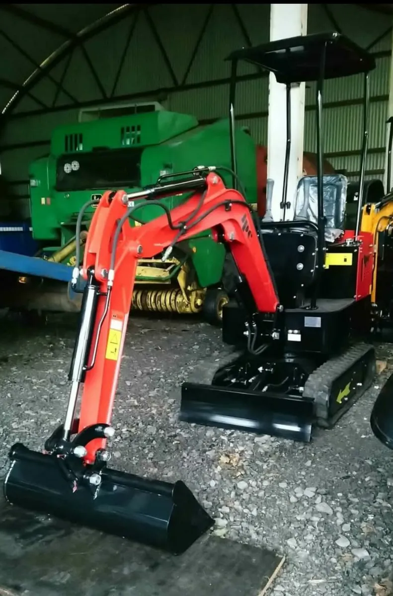 NEW JPC MINI DIGGER - Image 2