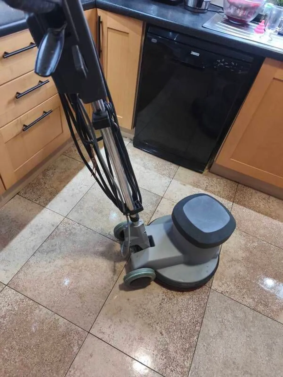 Nilfisk Sd 43-400 Uk 230at 50hz Nilfisk Buffer - Image 1