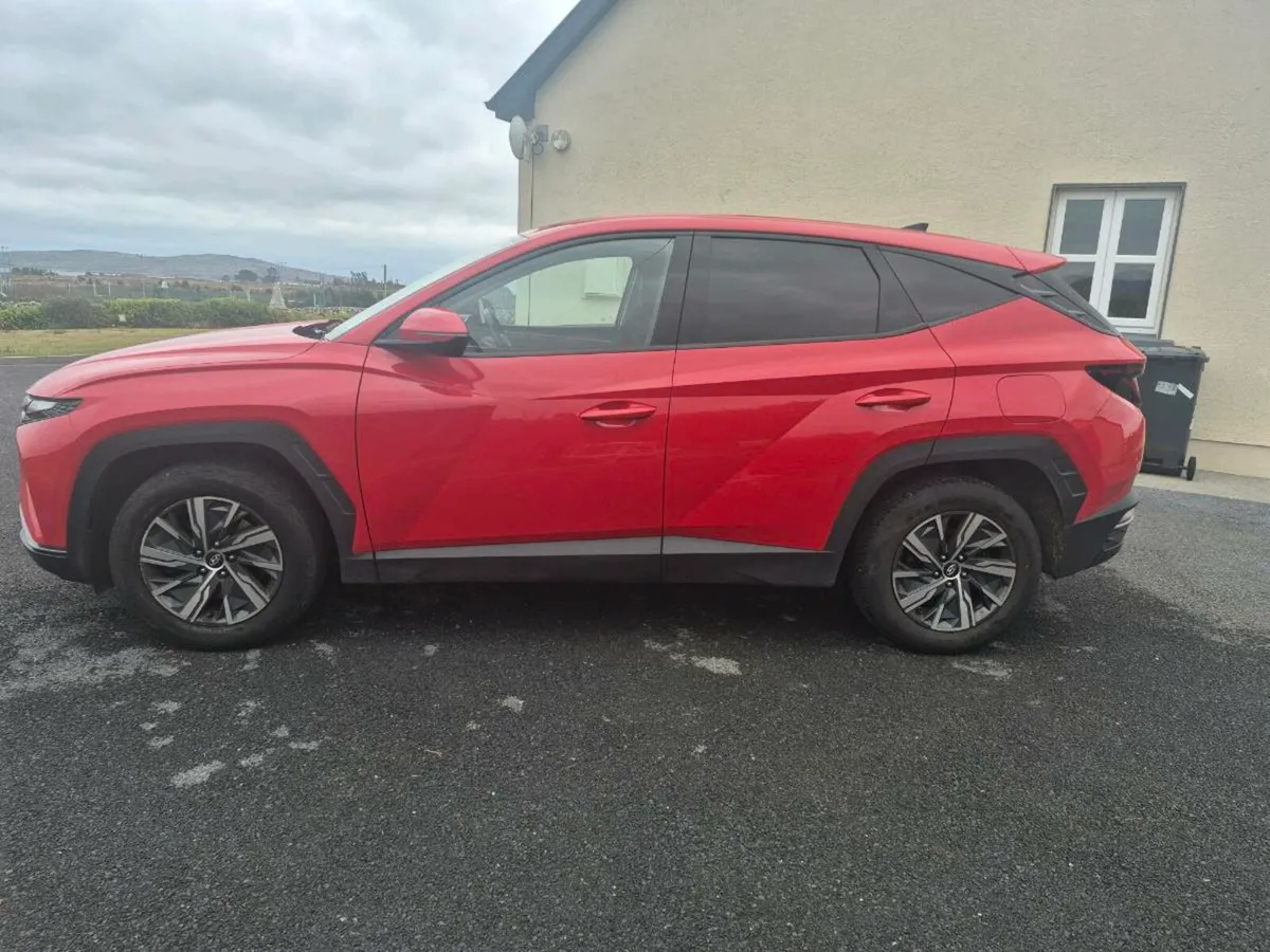 212 Hyundai tuscon 2 Seater Commercial - Image 4