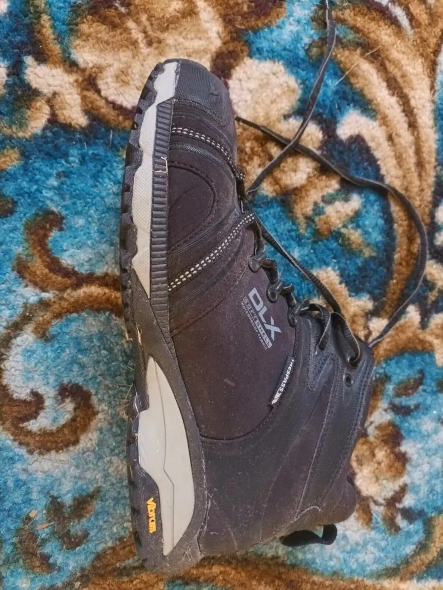 Vibram Walking Boots - Image 3