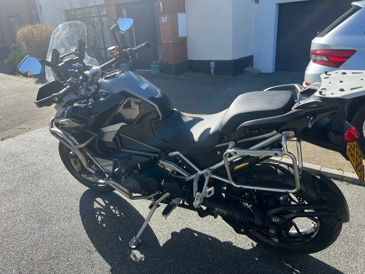 Triumph Tiger 1200 GT Explorer 2022 - Image 2