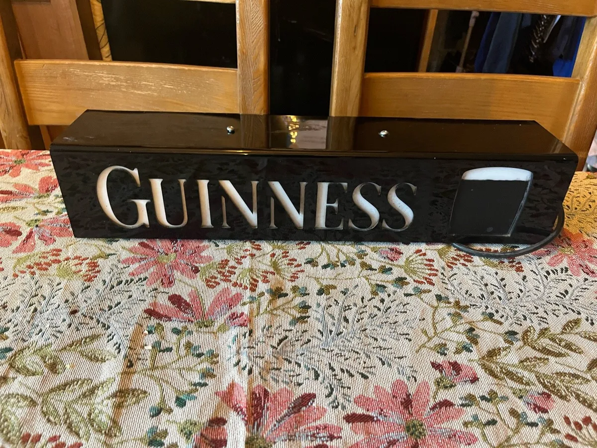 Guinness light up box - Image 1