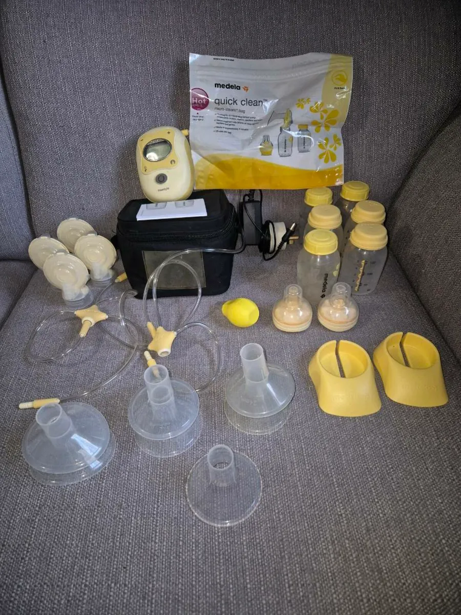 Medela breastpump and post partum bits - Image 3
