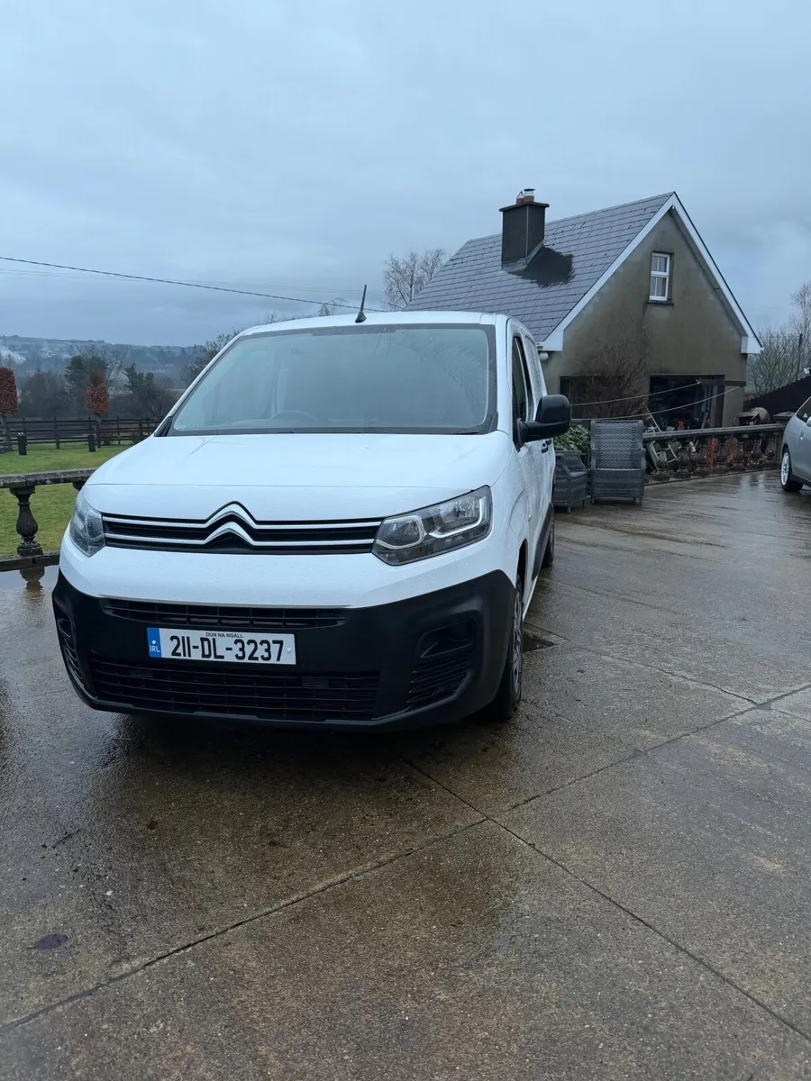 Citroen Berlingo 2021 - Image 2