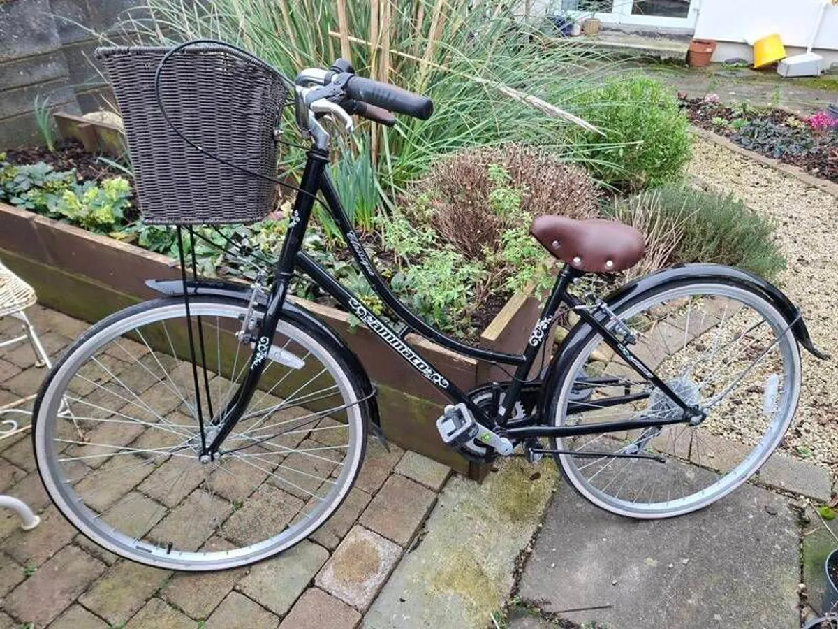Ladies Bike with Basket - Image 1