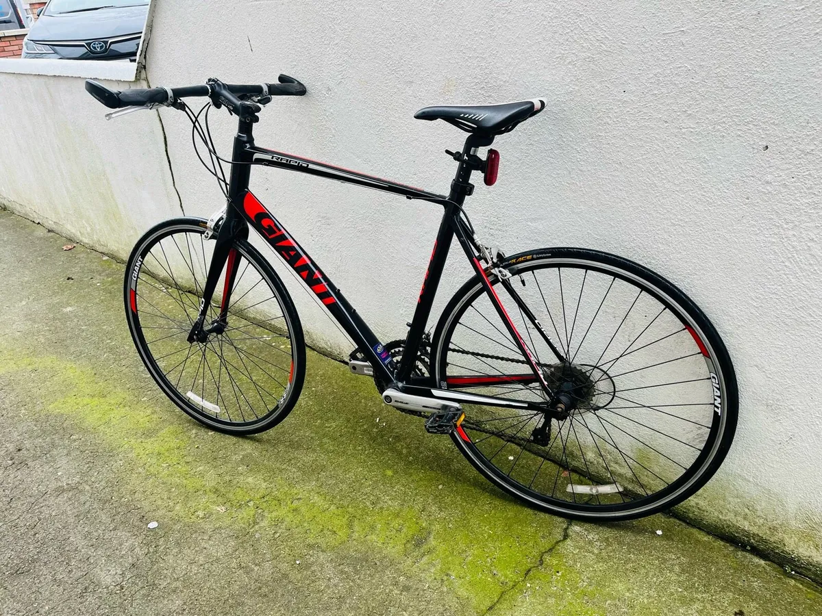Giant rapid hybrid bike - Image 4