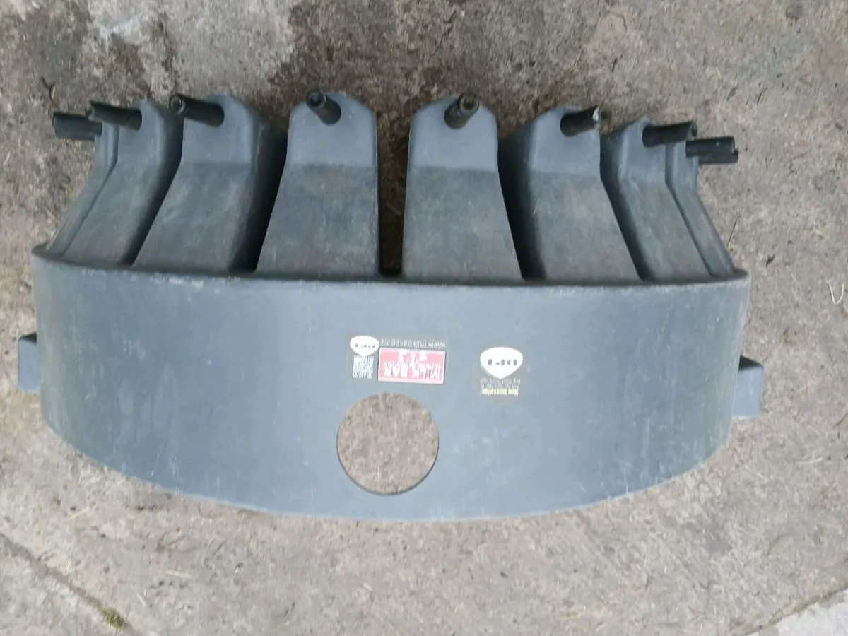 Milkbar 10 teat feeder - Image 2