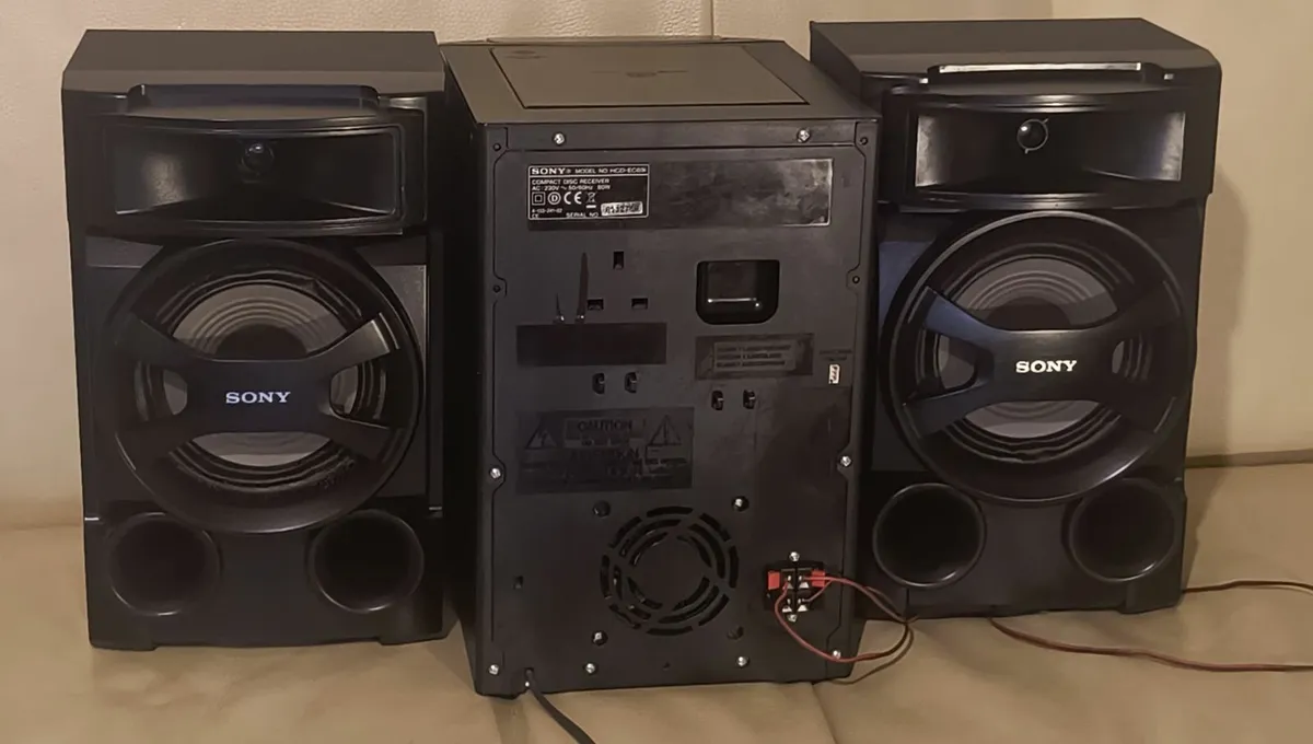 Sony Mini Hi-Fi Stereo System iPod, Dock, CD, tune - Image 2