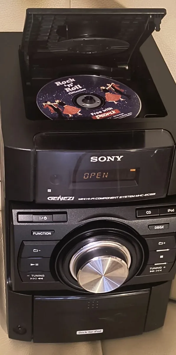 Sony Mini Hi-Fi Stereo System iPod, Dock, CD, tune - Image 3