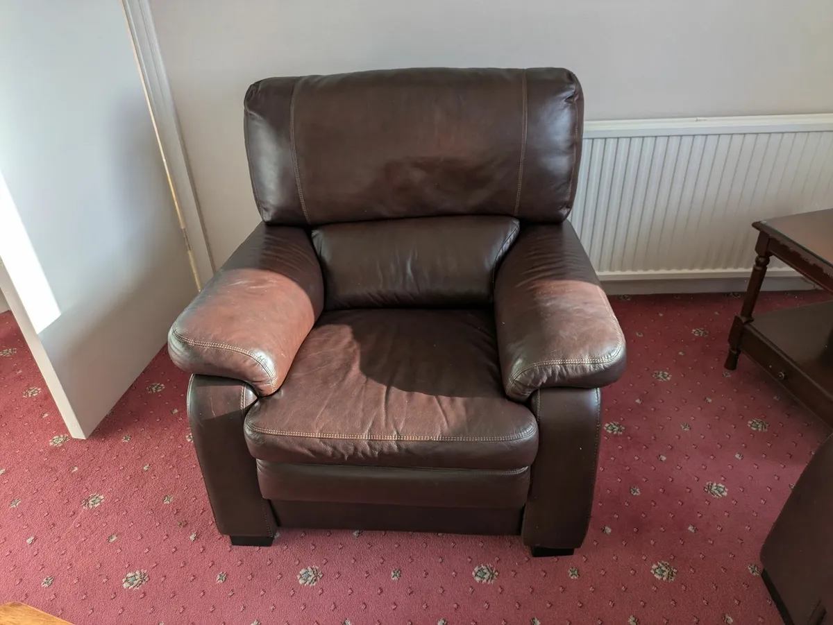 Leather 3 piece suite - Image 3