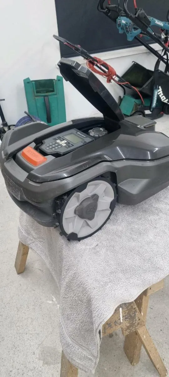 Husqvarna 310 mk2 Automower - Image 4