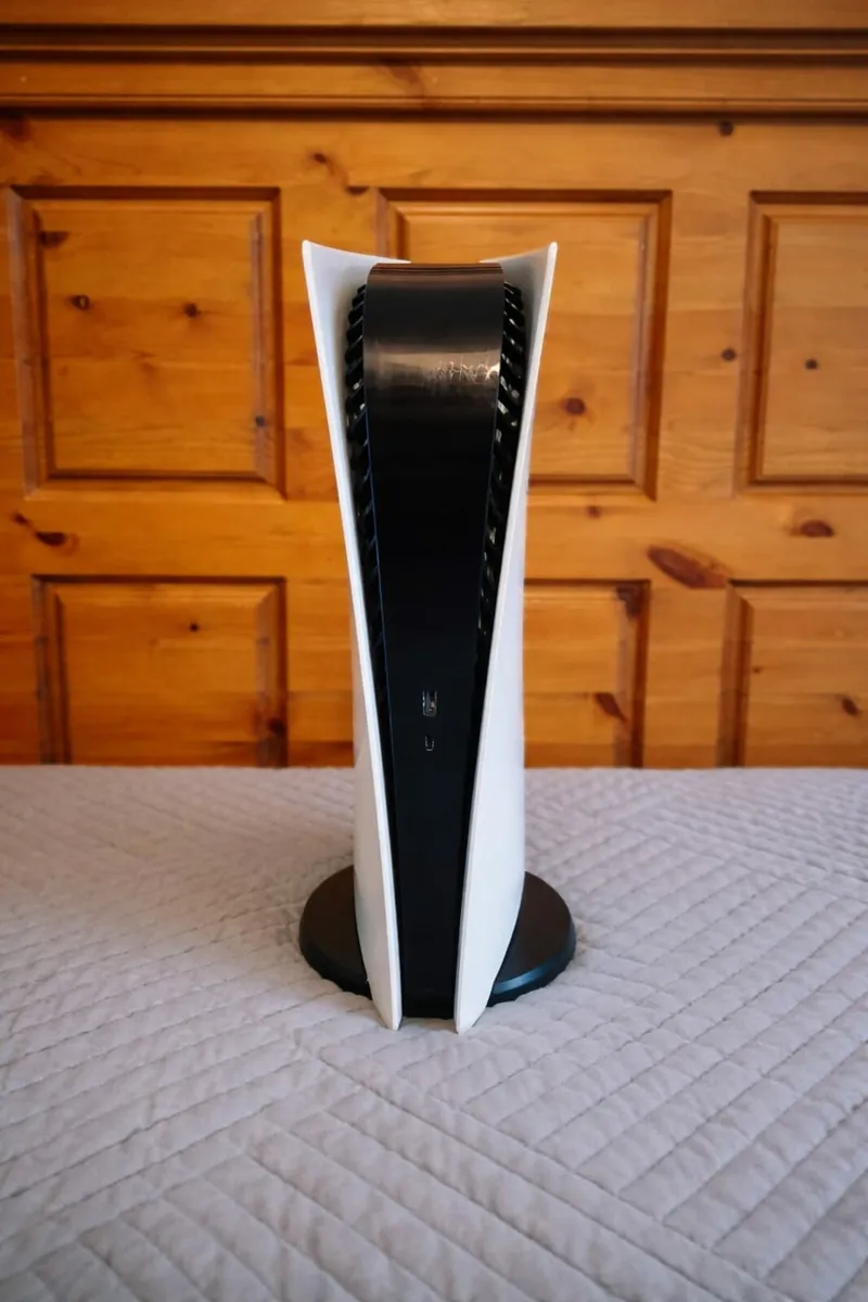 PS5 Digital Edition + AOC Curved Gaming Monitor - Image 2