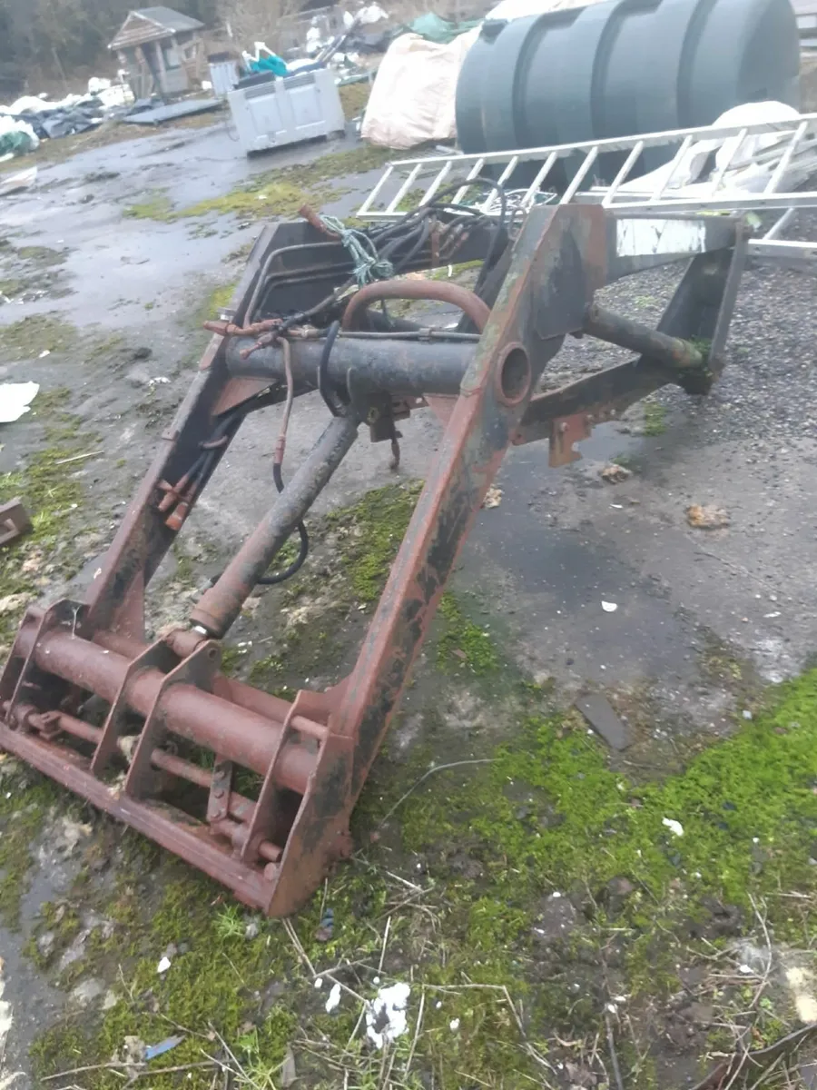 Front Loader - Image 1