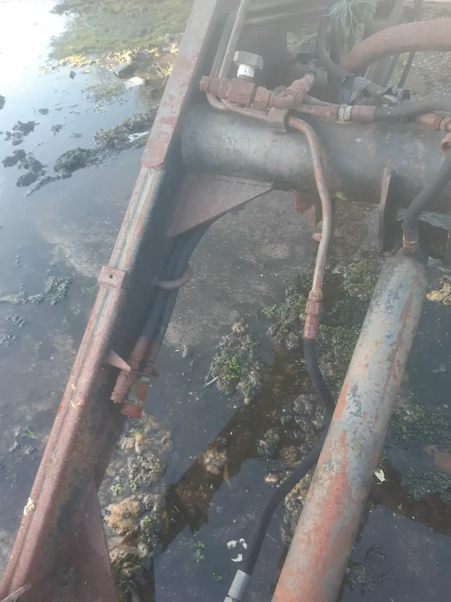 Front Loader - Image 4