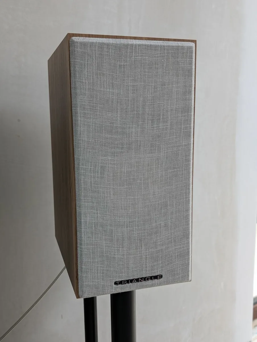 Triangle Esprit Comete EZ - High End bookshelf - Image 2